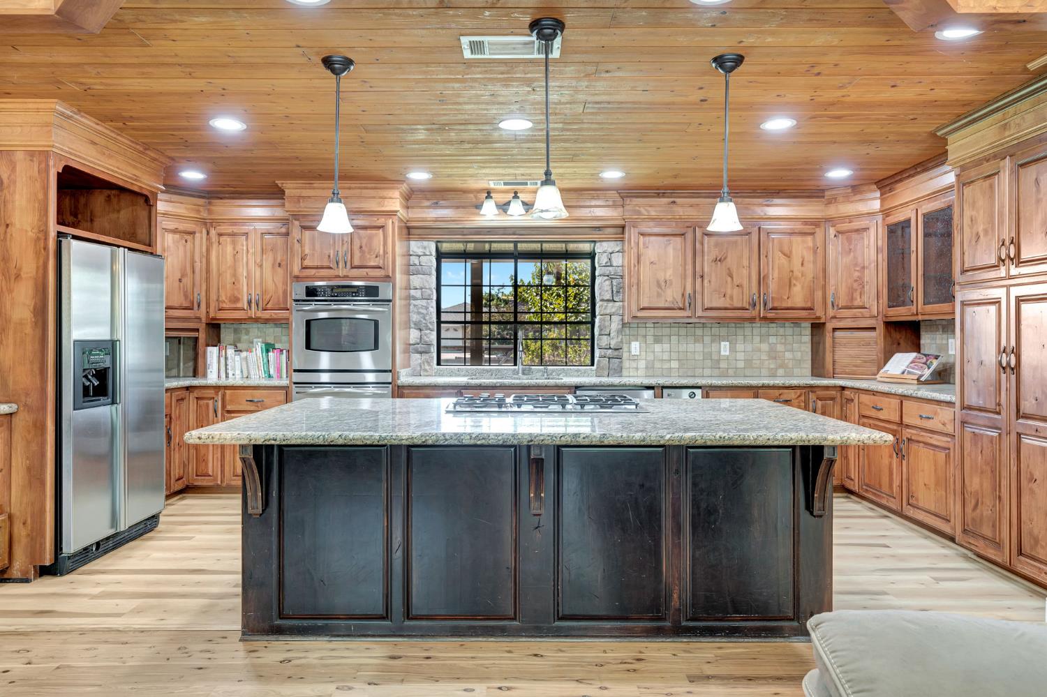 31031 Donald Ave, Madera, CA 93636