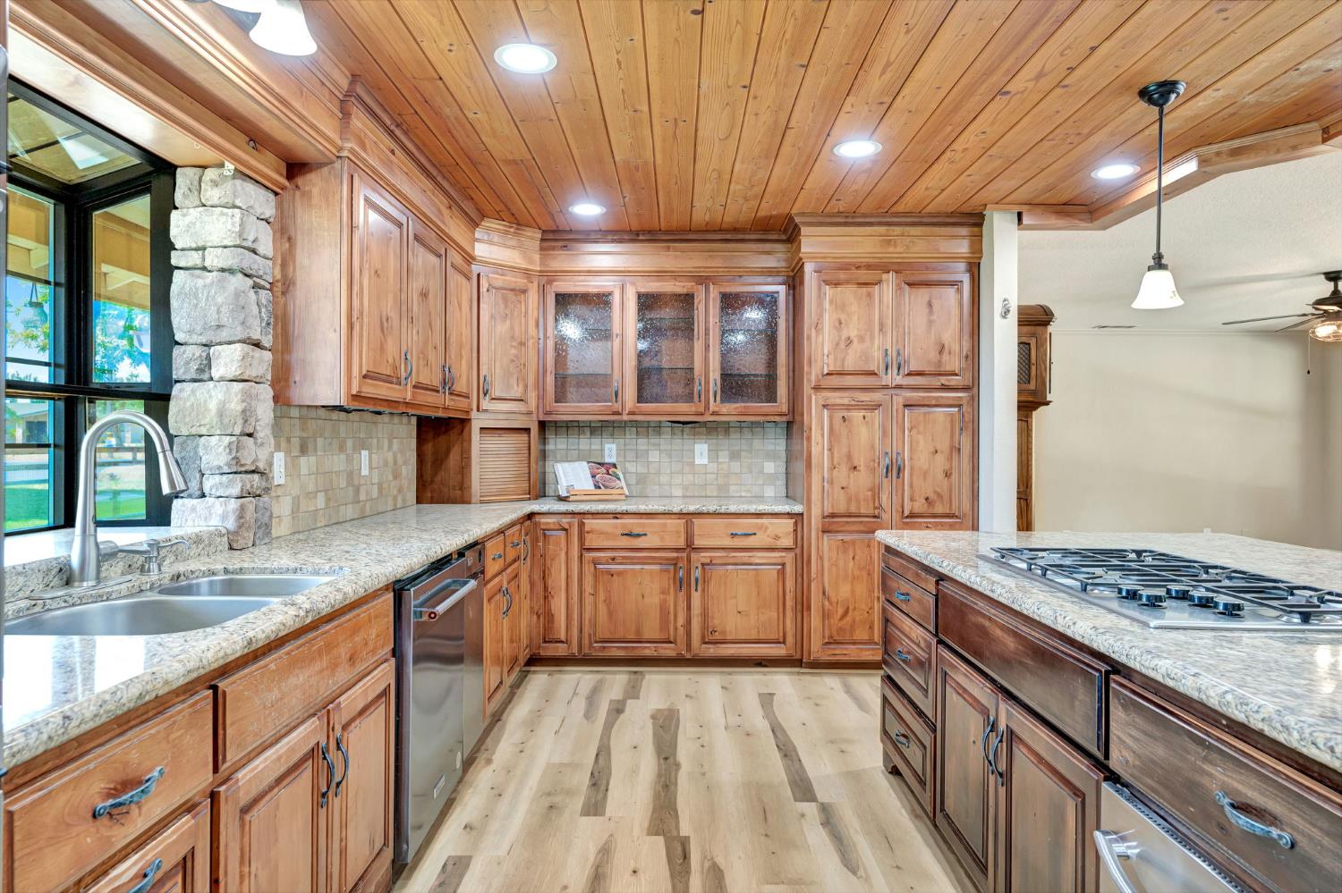 31031 Donald Ave, Madera, CA 93636