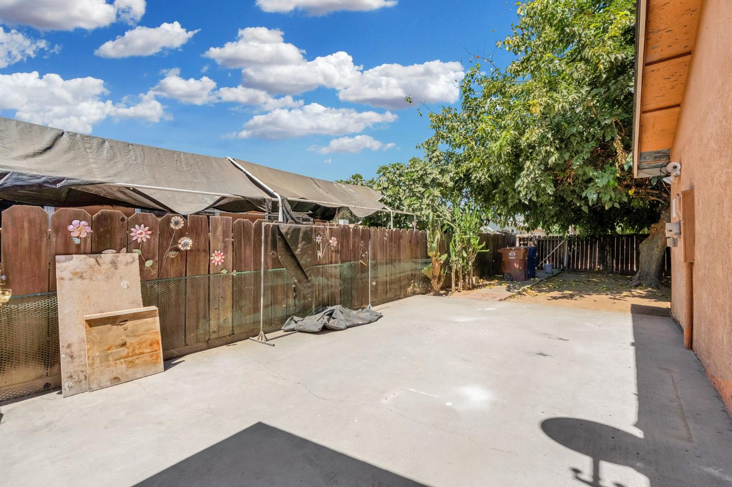 605 Stanley St, Exeter, CA 93221