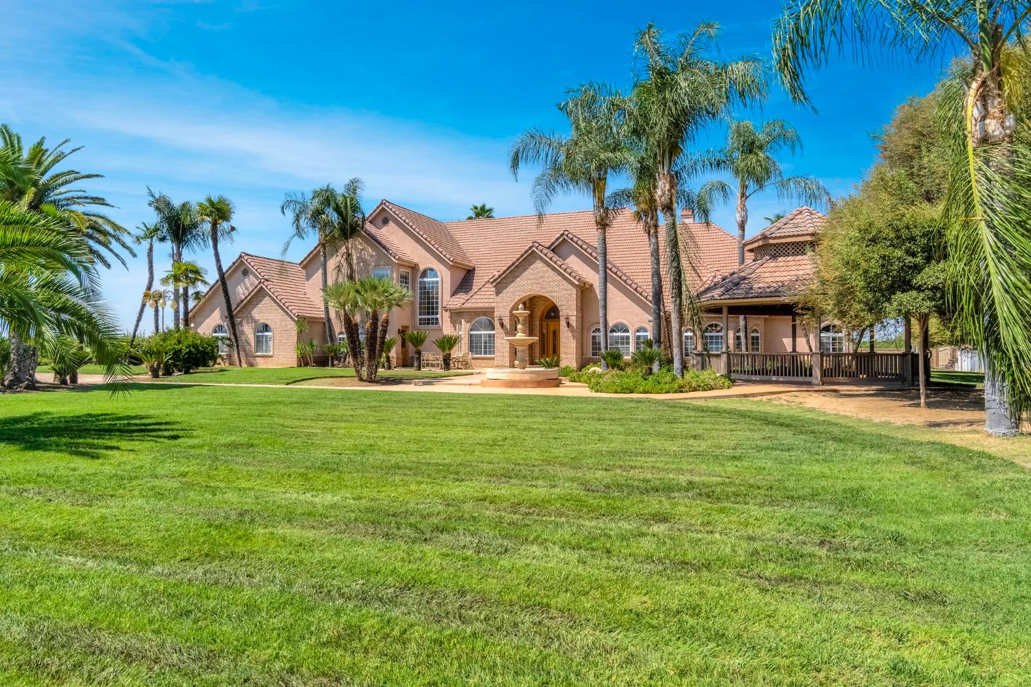 41481 Road 120, Orosi, CA 93647