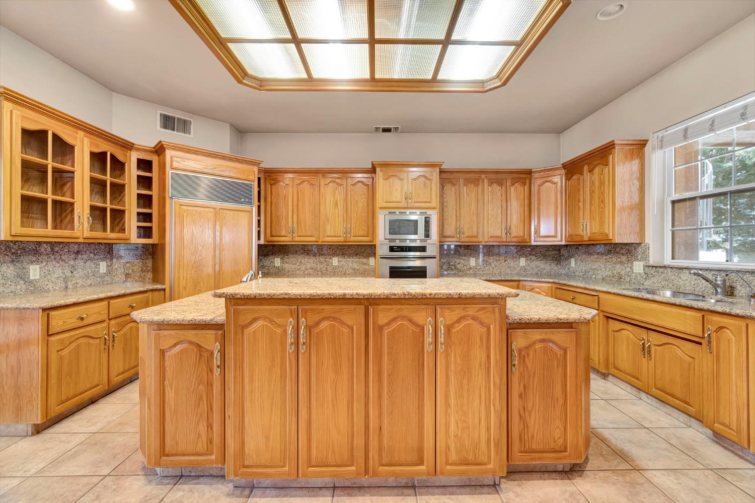 41481 Road 120, Orosi, CA 93647