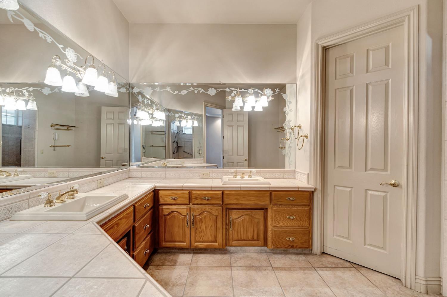 41481 Road 120, Orosi, CA 93647