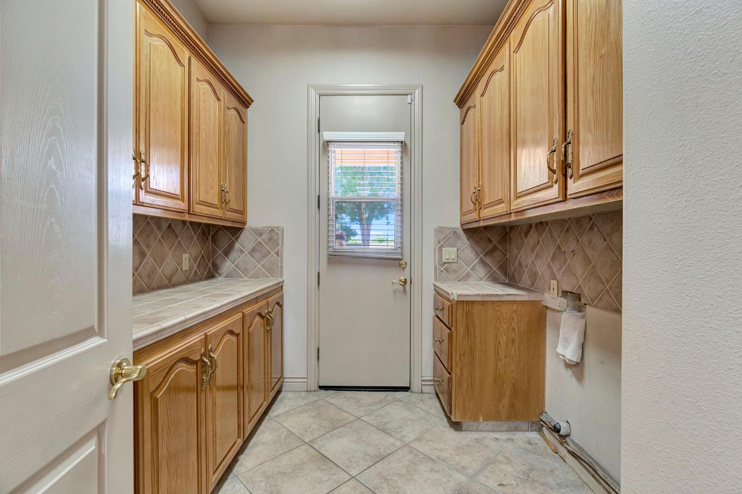41481 Road 120, Orosi, CA 93647