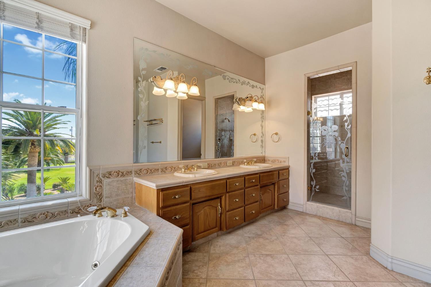41481 Road 120, Orosi, CA 93647