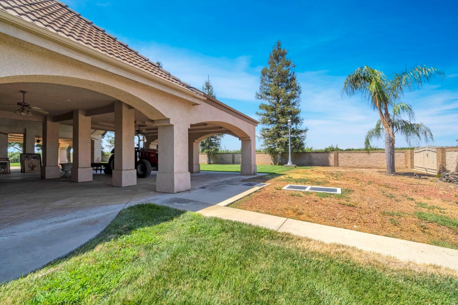 41481 Road 120, Orosi, CA 93647