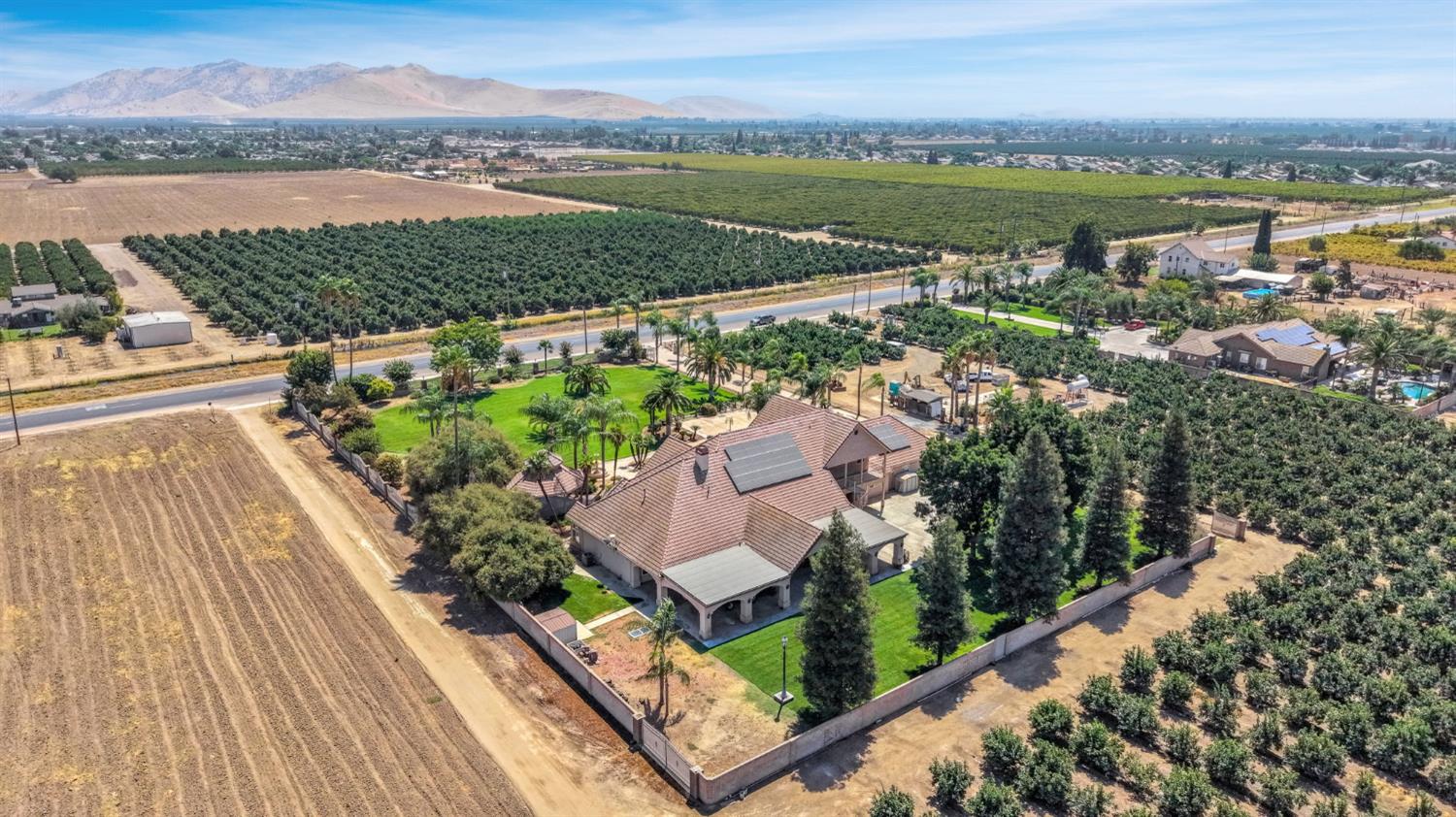 41481 Road 120, Orosi, CA 93647