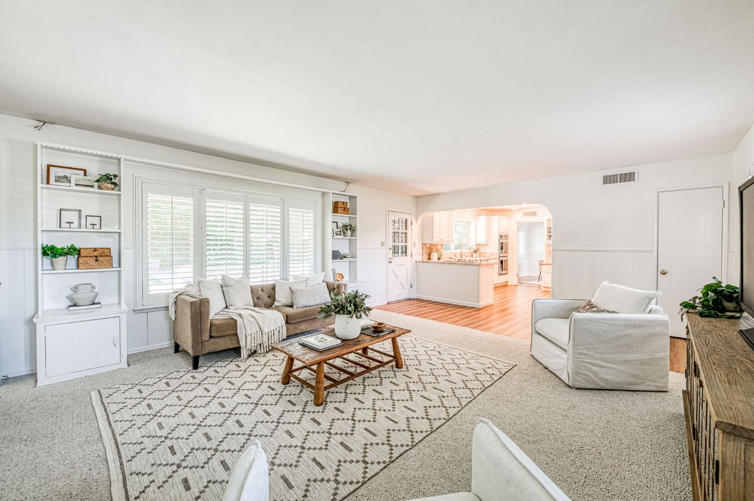 1565 W Barstow, Fresno, CA 93711