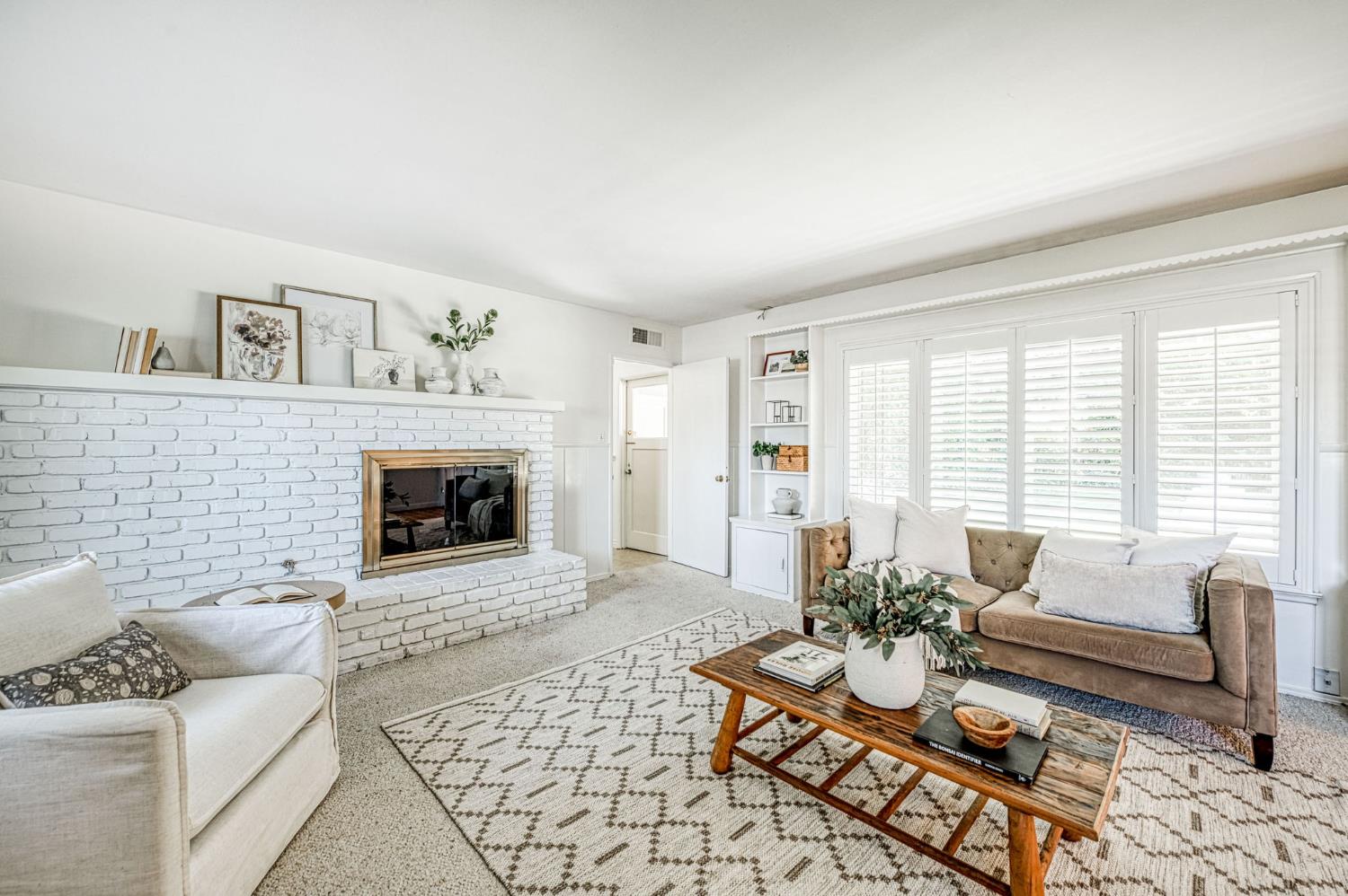 1565 W Barstow, Fresno, CA 93711