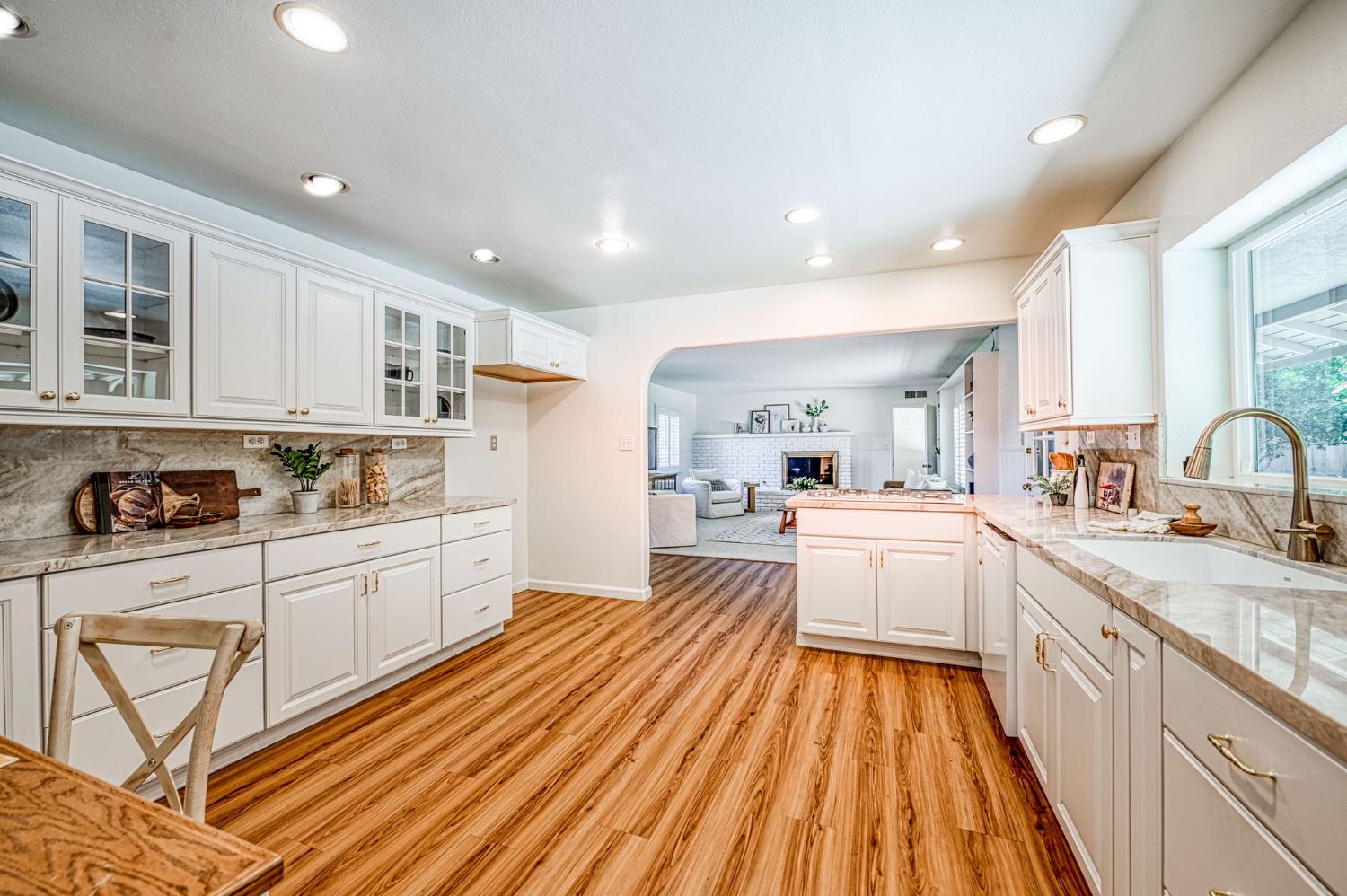 1565 W Barstow, Fresno, CA 93711