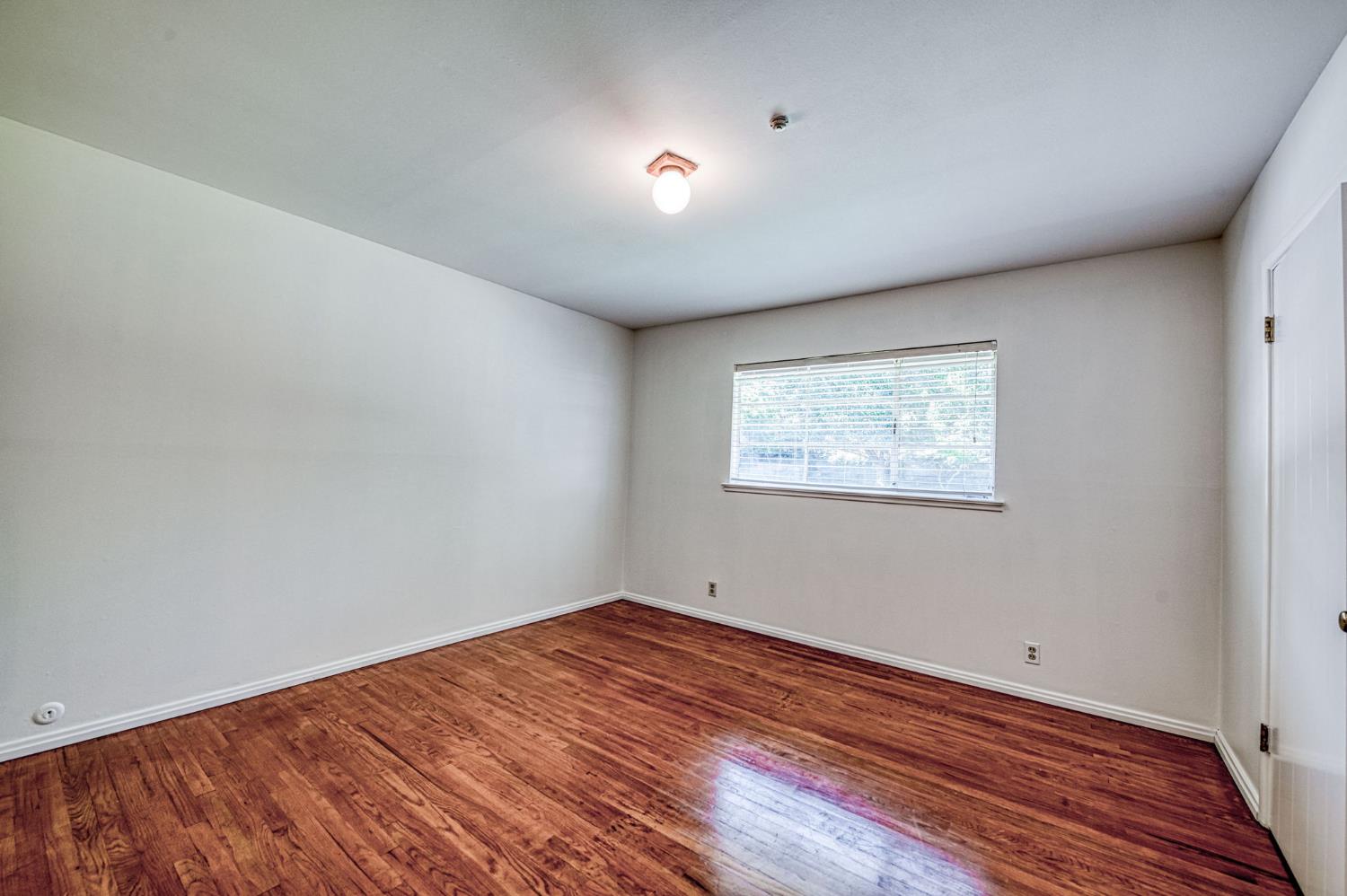 1565 W Barstow, Fresno, CA 93711
