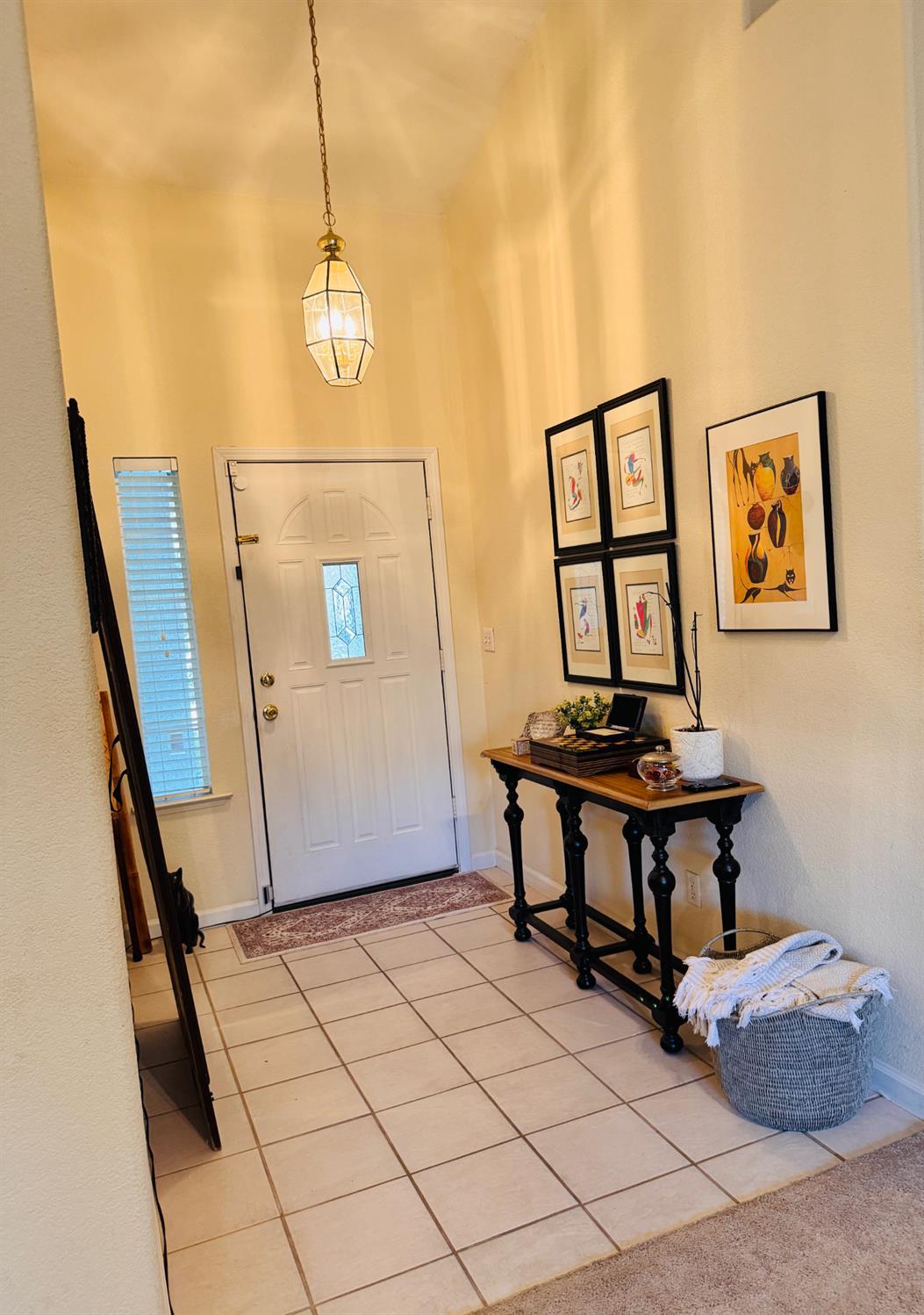 2559 E Fallbrook Ave, Fresno, CA 93720