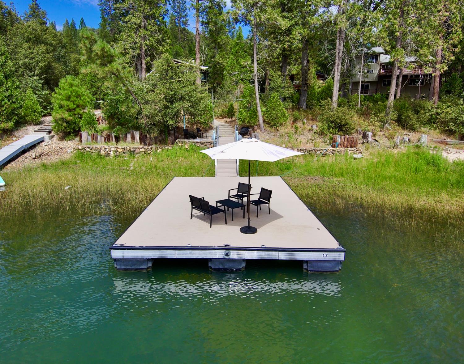 38954 Lake Point Court, Bass Lake, CA 93604