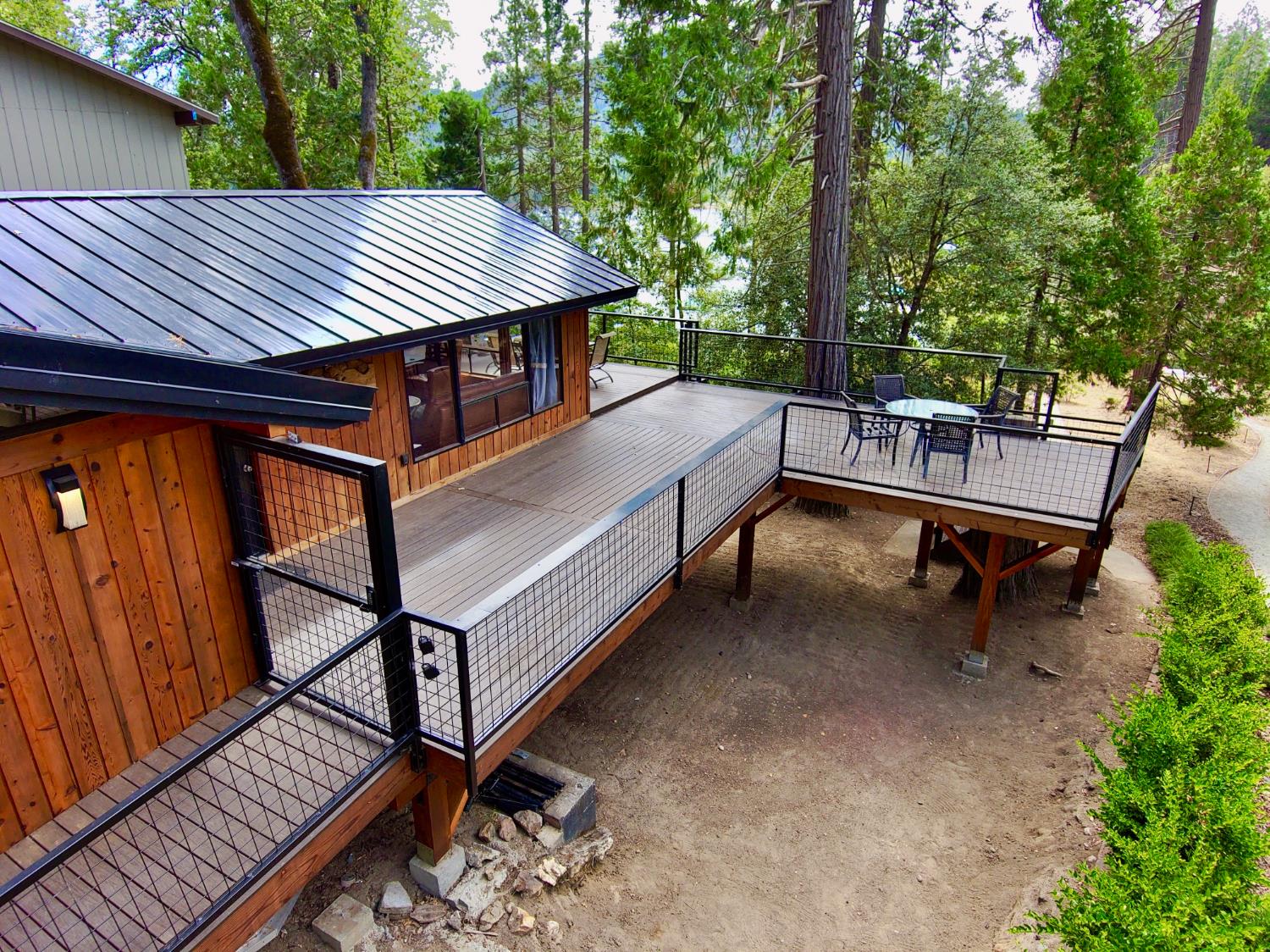38954 Lake Point Court, Bass Lake, CA 93604