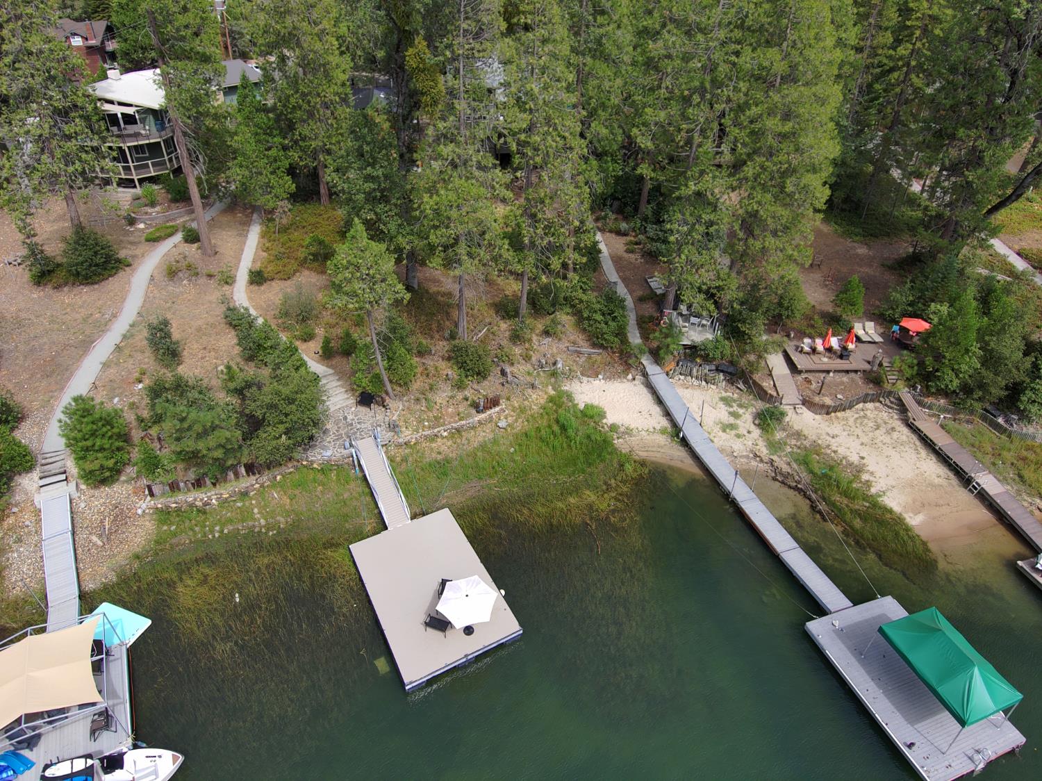 38954 Lake Point Court, Bass Lake, CA 93604