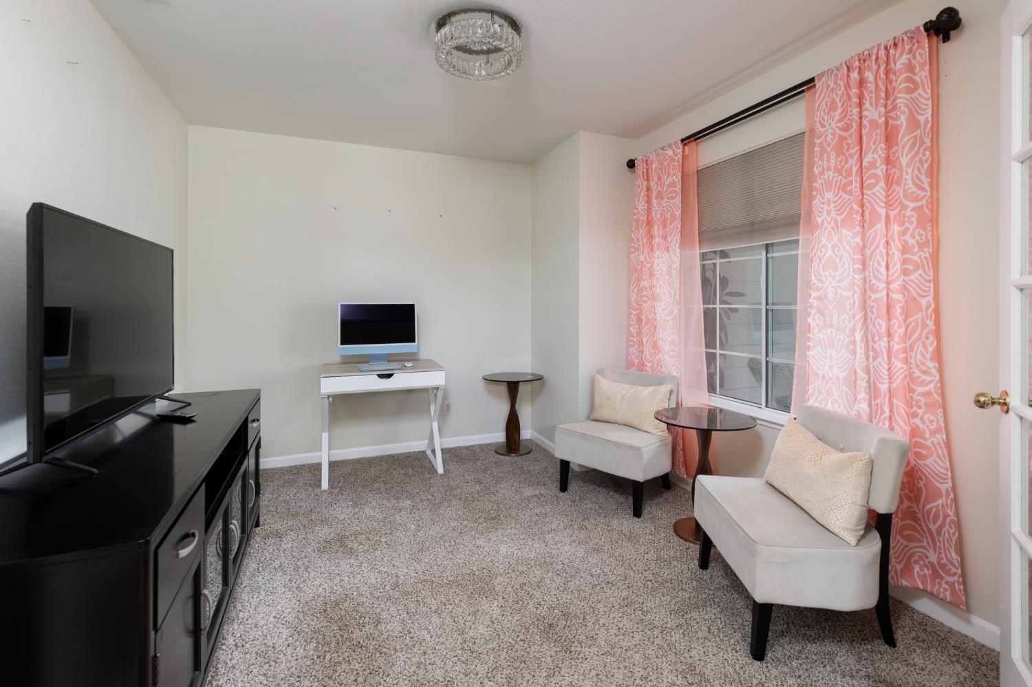 2671 Dennis Ave, Fresno, CA 93611