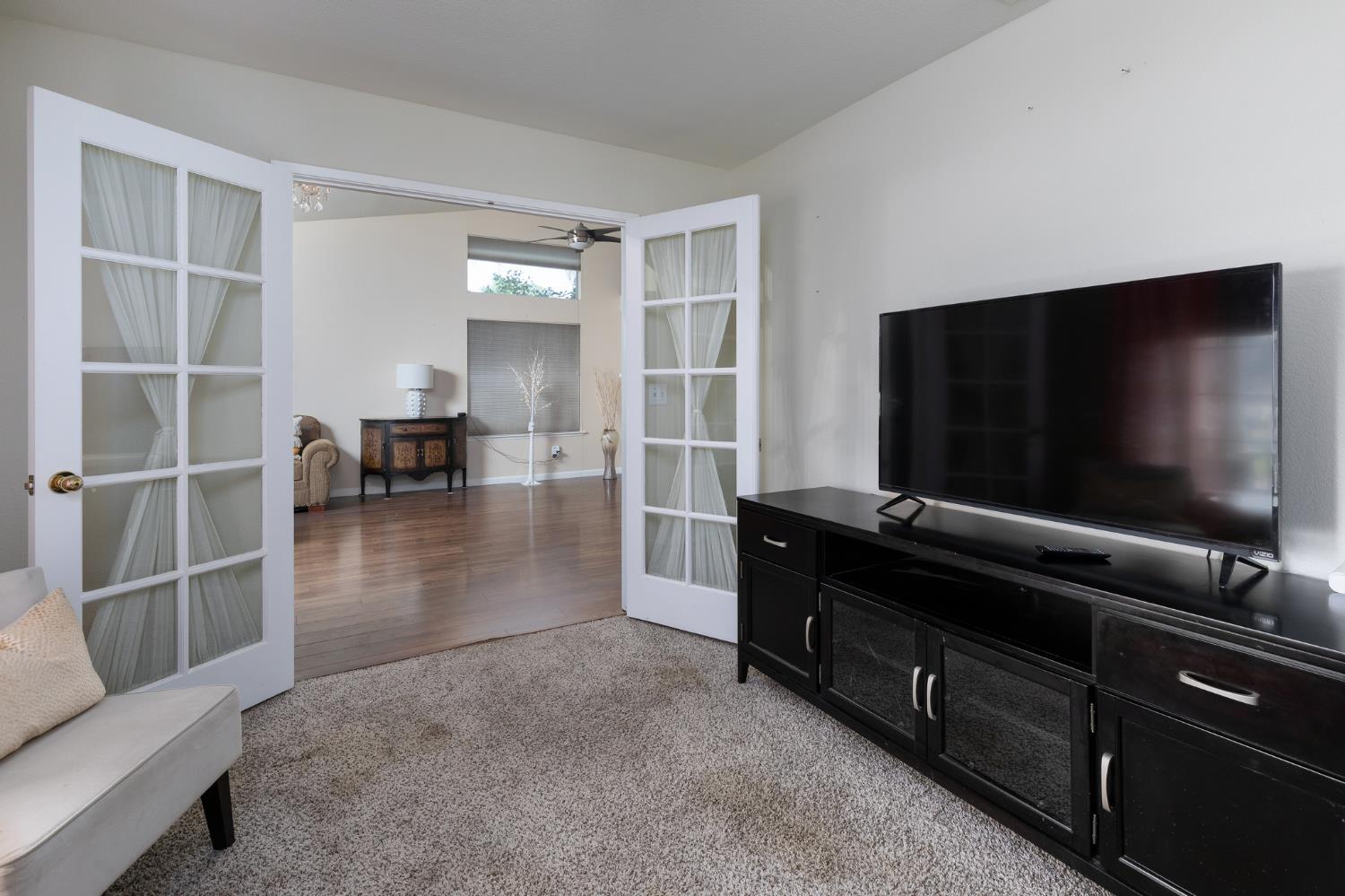 2671 Dennis Ave, Fresno, CA 93611