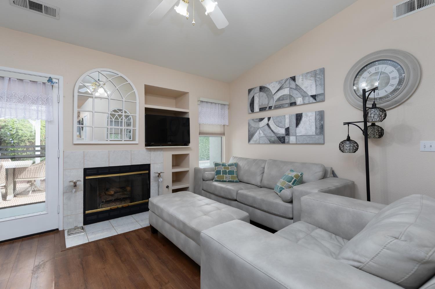2671 Dennis Ave, Fresno, CA 93611