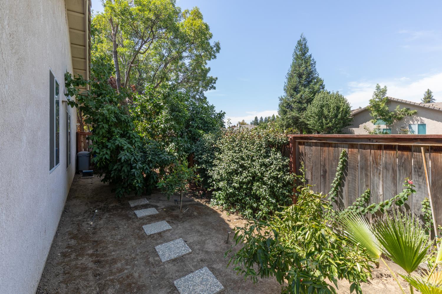 2671 Dennis Ave, Fresno, CA 93611