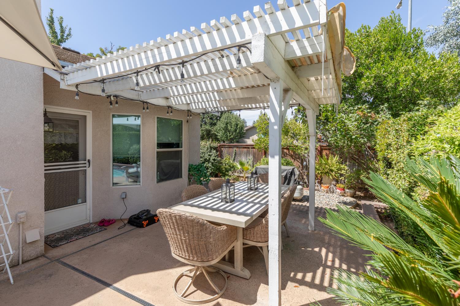 2671 Dennis Ave, Fresno, CA 93611