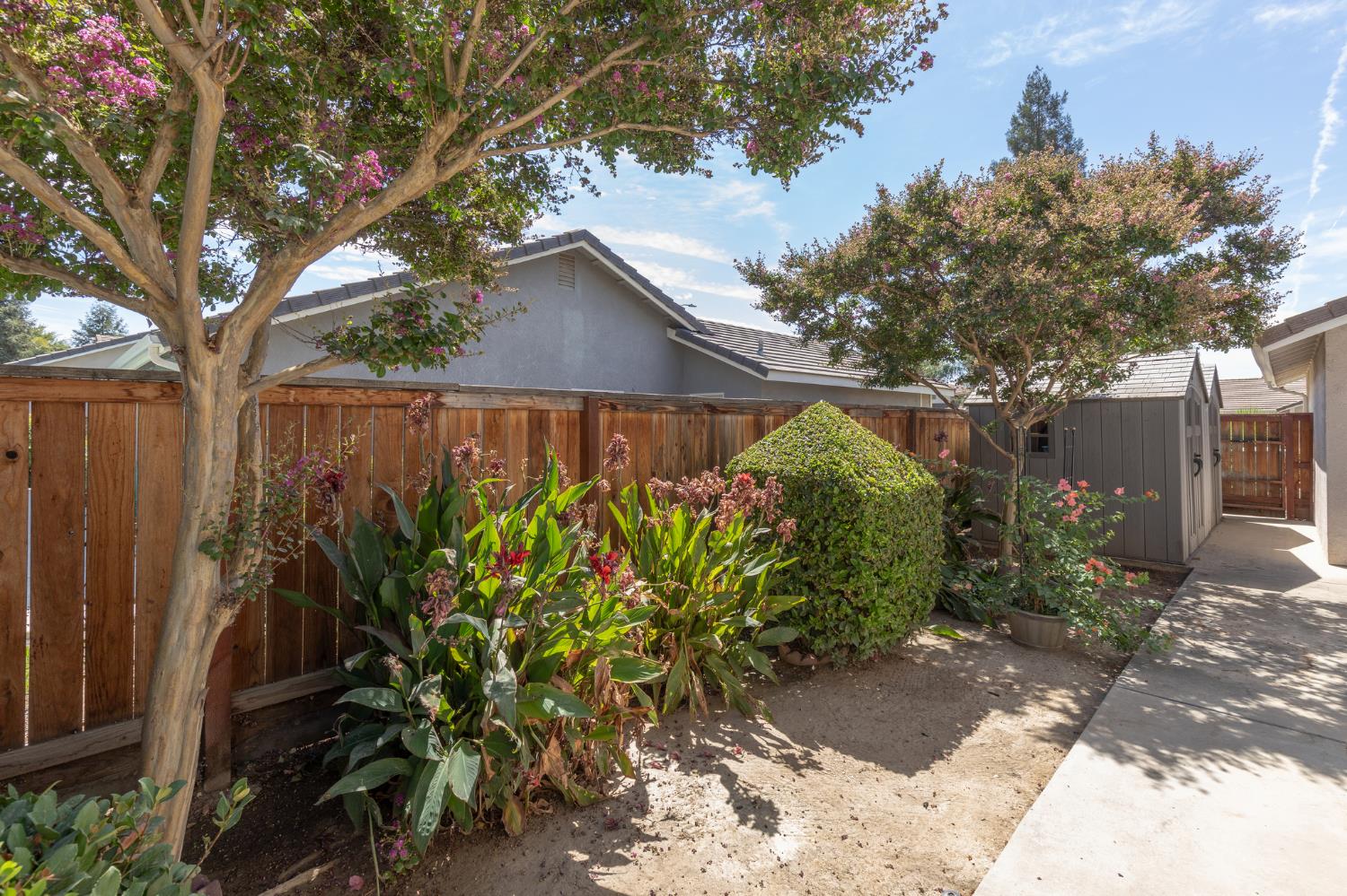 2671 Dennis Ave, Fresno, CA 93611