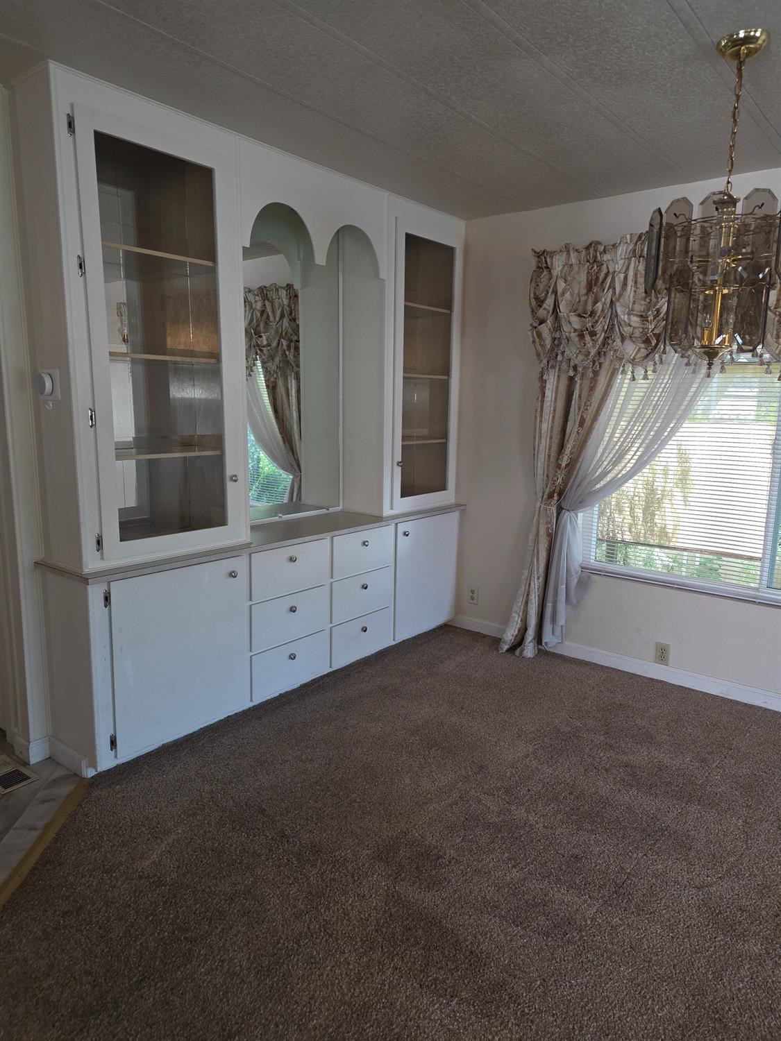 2706 W Ashlan Ave #25, Fresno, CA 93705