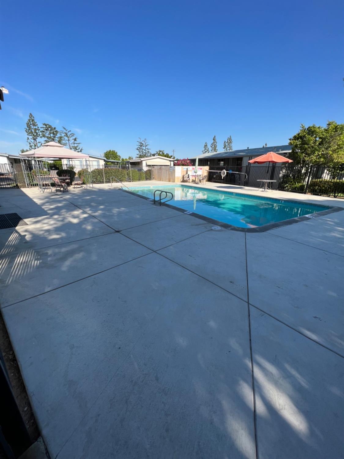 2706 W Ashlan Ave #25, Fresno, CA 93705