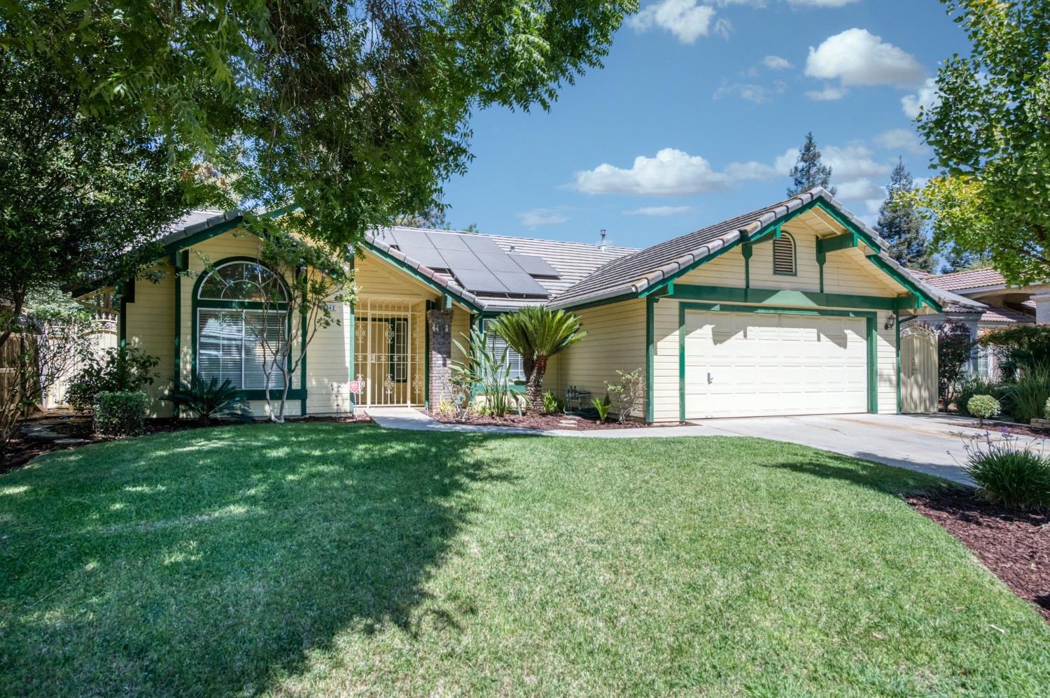 6342 N Selland Ave, Fresno, CA 93711