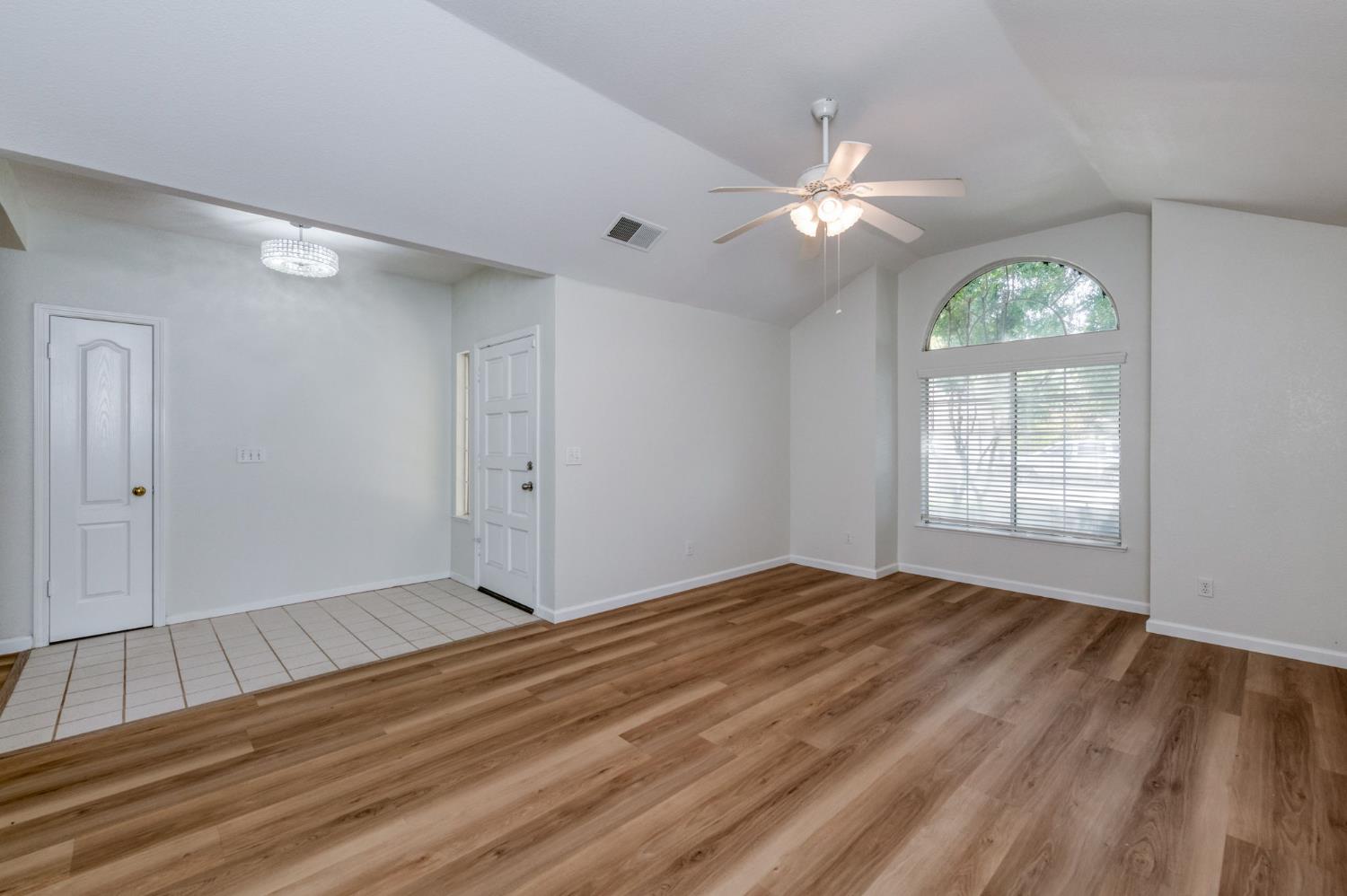 6342 N Selland Ave, Fresno, CA 93711