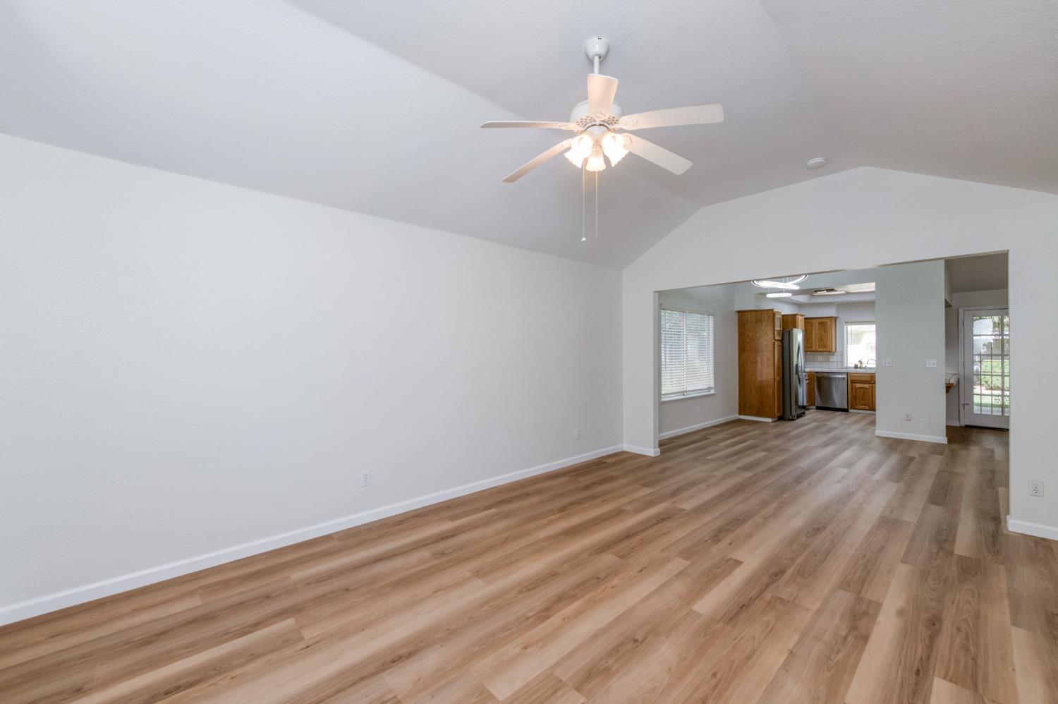 6342 N Selland Ave, Fresno, CA 93711