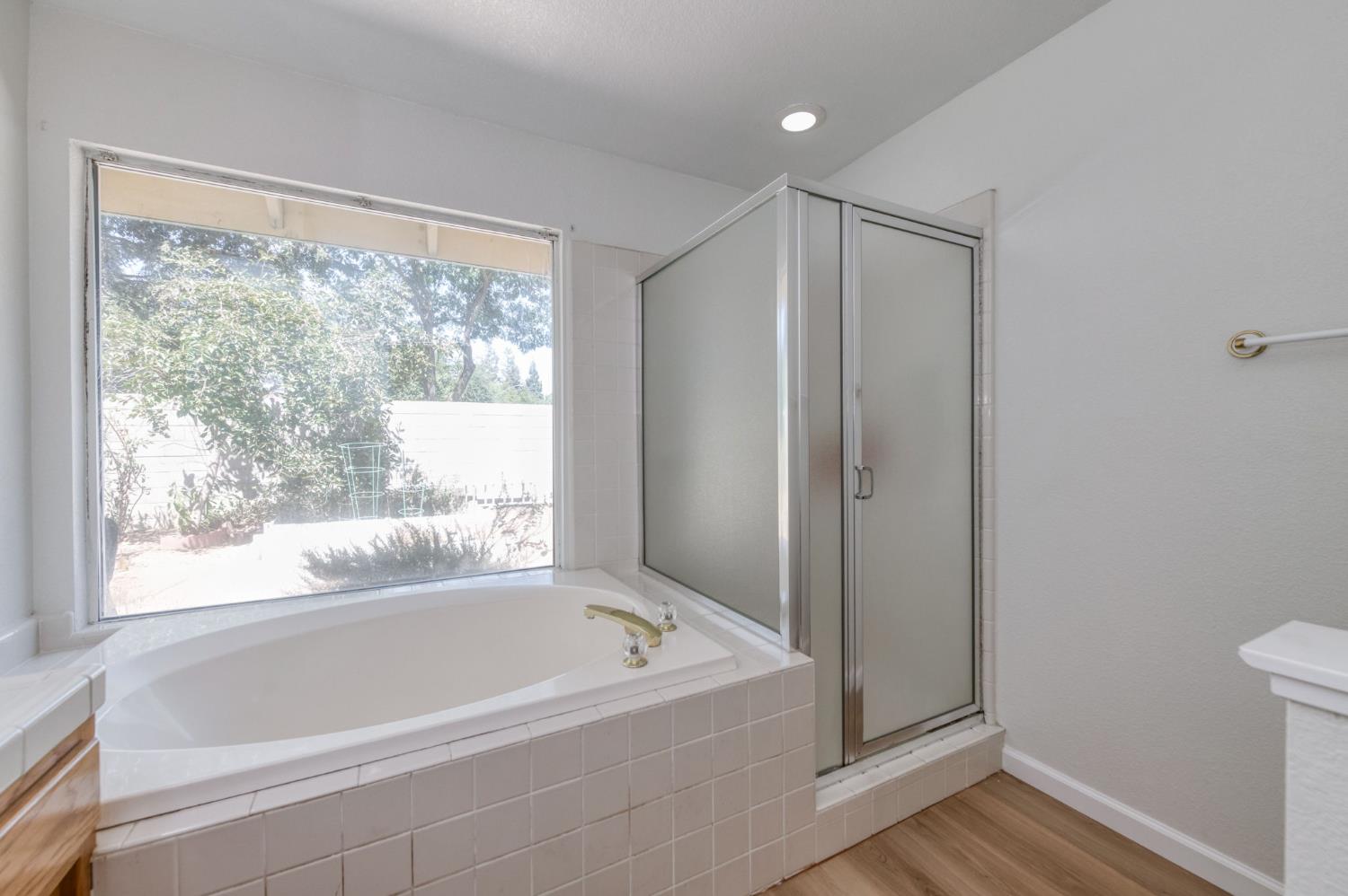 6342 N Selland Ave, Fresno, CA 93711