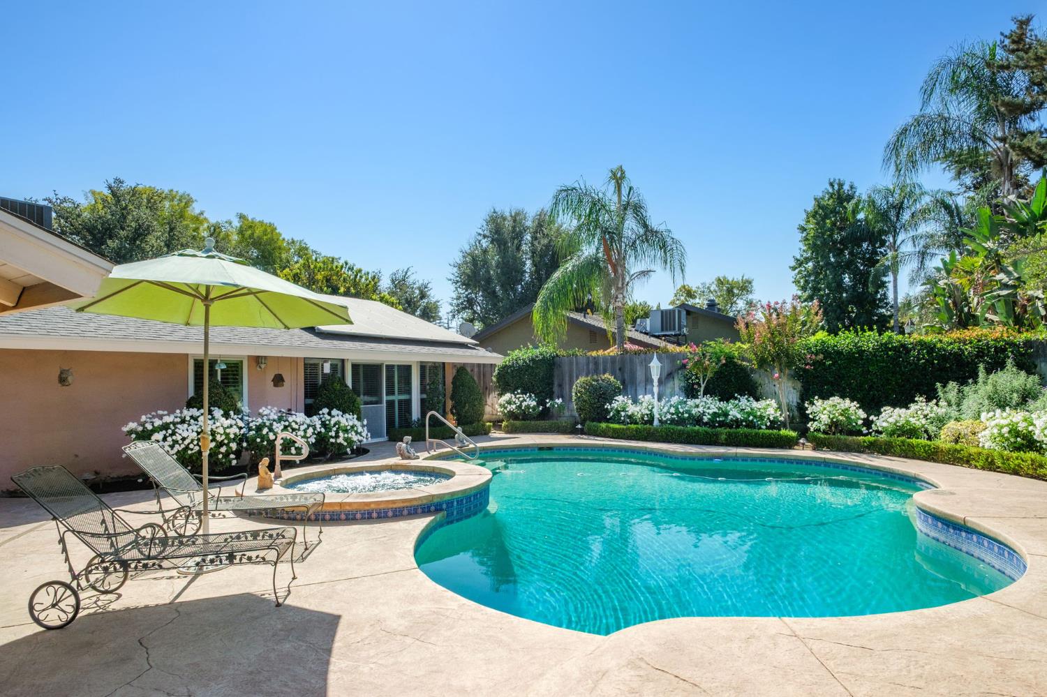 5283 N Pleasant Ave, Fresno, CA 93711