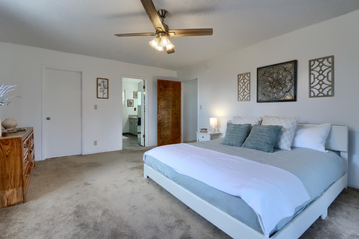 5767 Meadow Ln, Mariposa, CA 95338