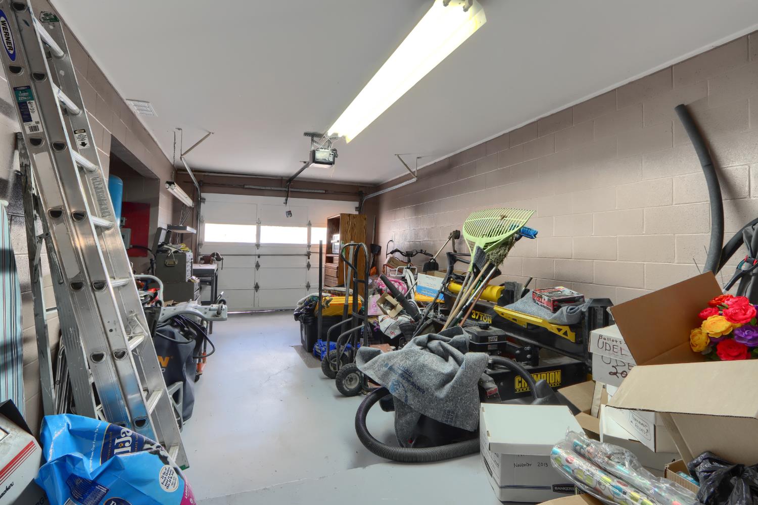 5767 Meadow Ln, Mariposa, CA 95338