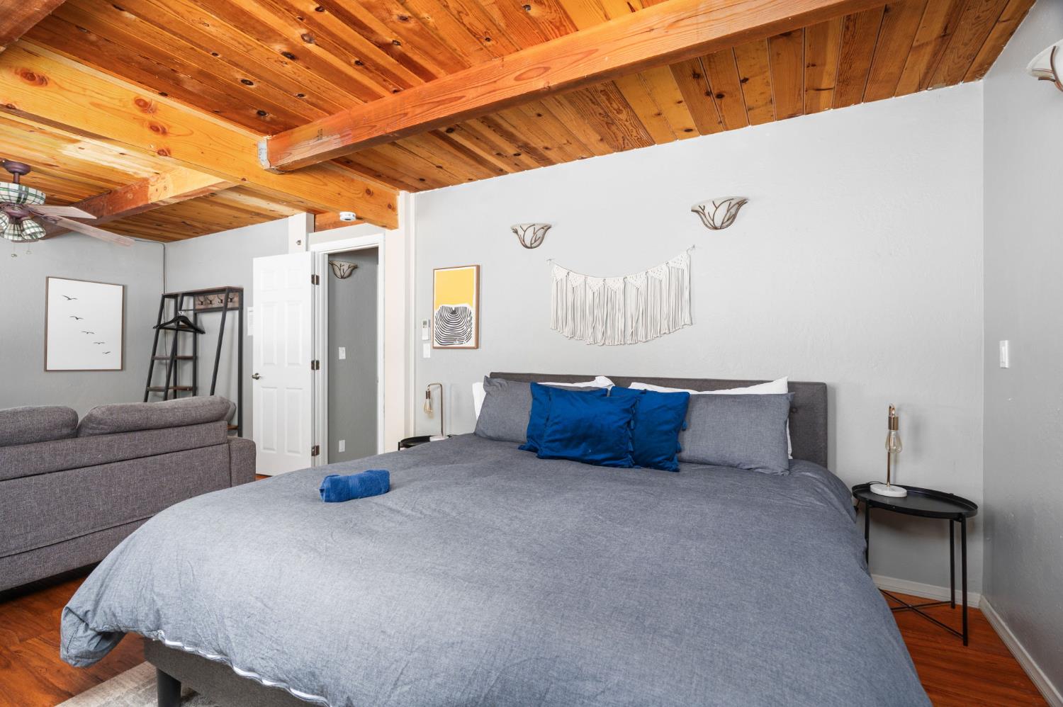 5570 Grayling Rd, Mariposa, CA 95338