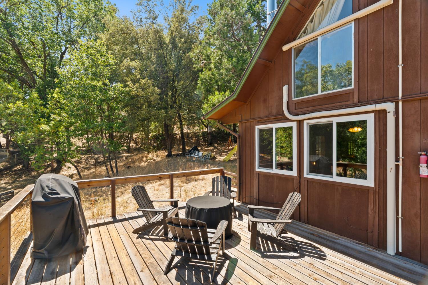 5570 Grayling Rd, Mariposa, CA 95338
