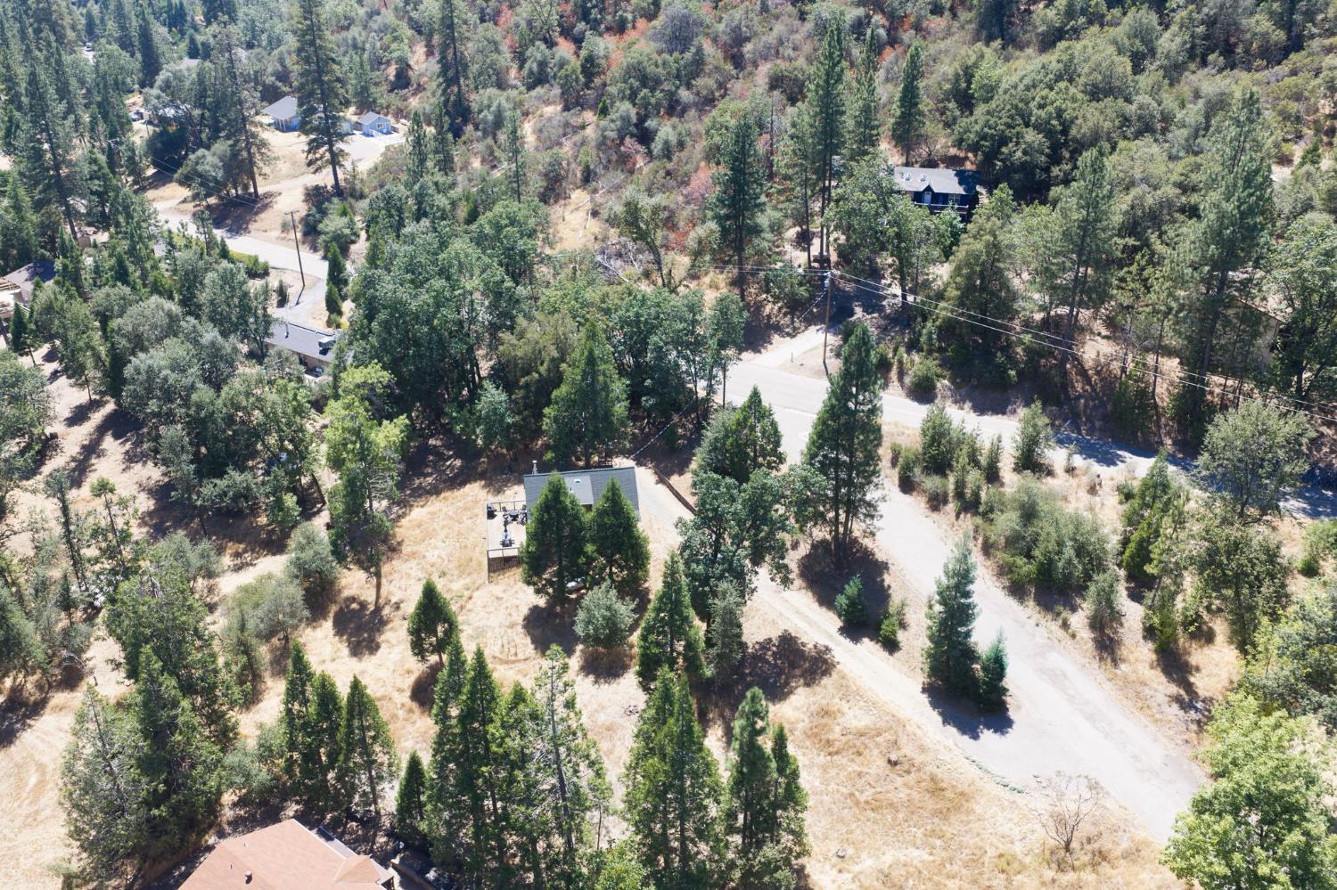 5570 Grayling Rd, Mariposa, CA 95338