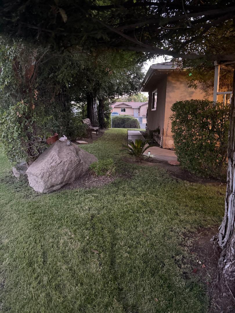 4045 N Millbrook Ave, Fresno, CA 93726