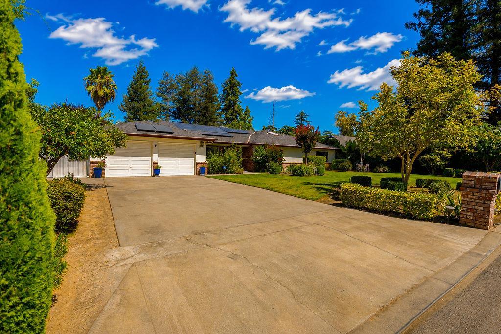 6308 N Lead Ave, Fresno, CA 93711