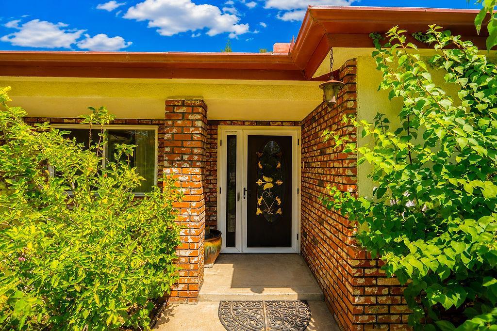 6308 N Lead Ave, Fresno, CA 93711