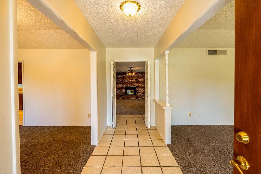 6308 N Lead Ave, Fresno, CA 93711