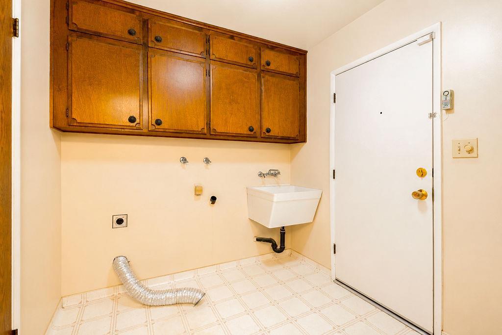 6308 N Lead Ave, Fresno, CA 93711