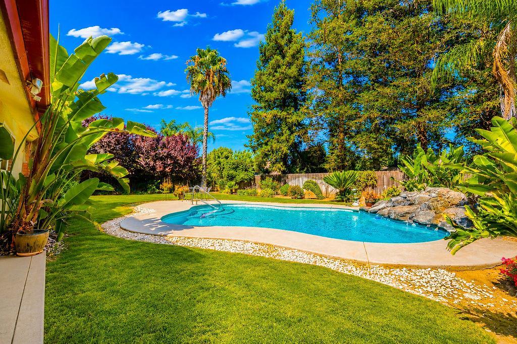 6308 N Lead Ave, Fresno, CA 93711