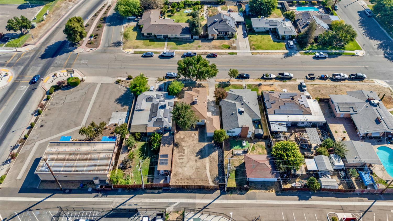 1338 P St, Firebaugh, CA 93622