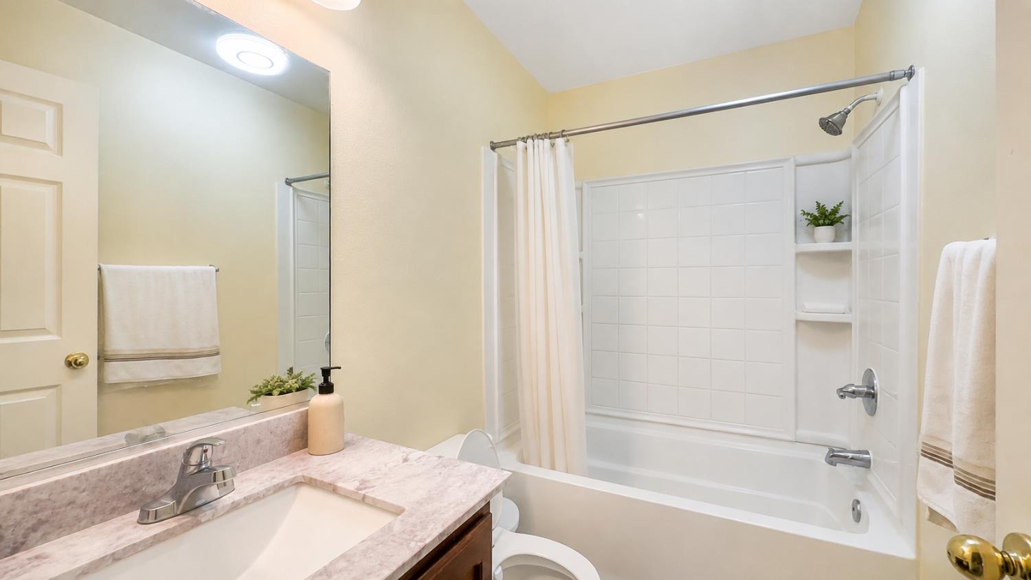 3004 Northhill St, Selma, CA 93662