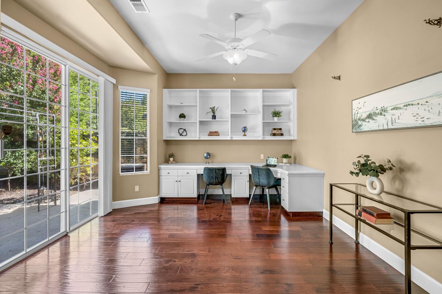 1165 N Fairfax Ave, Clovis, CA 93611