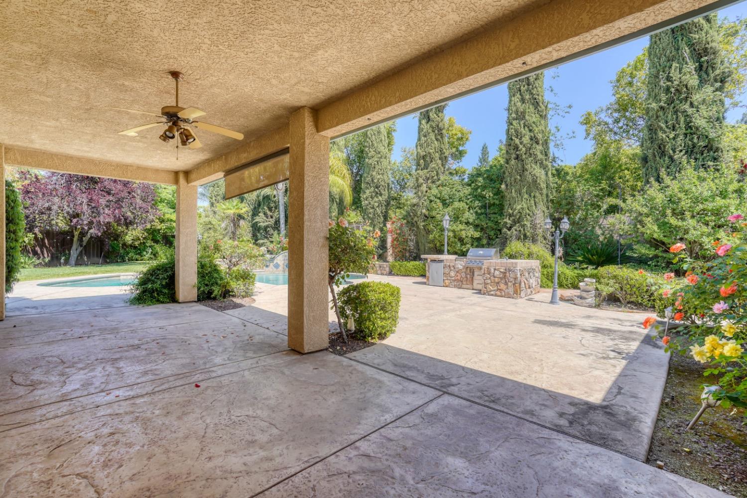 1165 N Fairfax Ave, Clovis, CA 93611