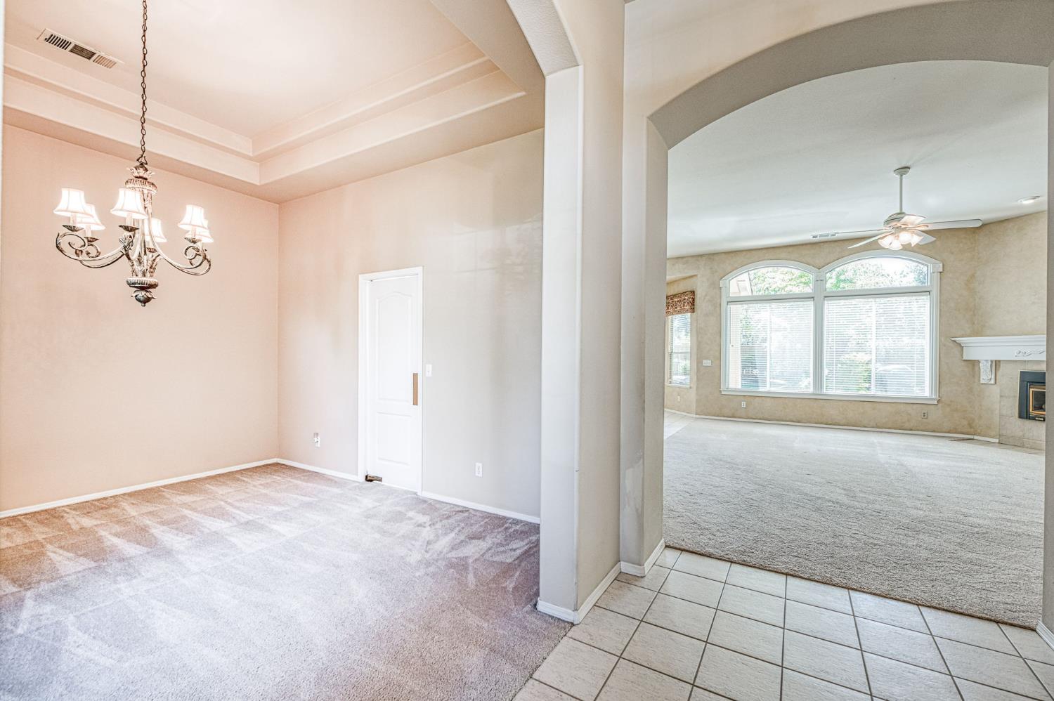 524 W Muncie, Clovis, CA 93619