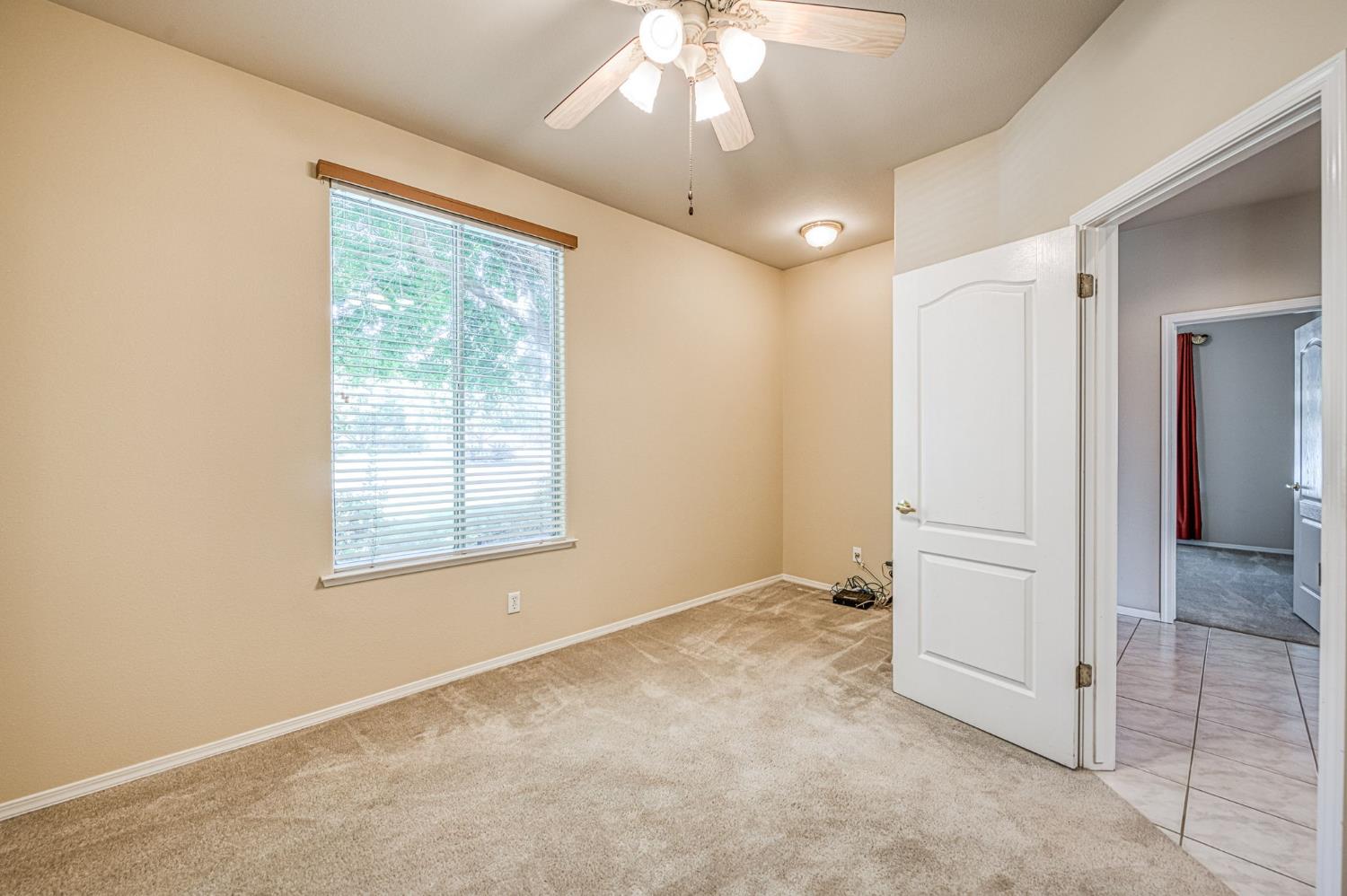 524 W Muncie, Clovis, CA 93619