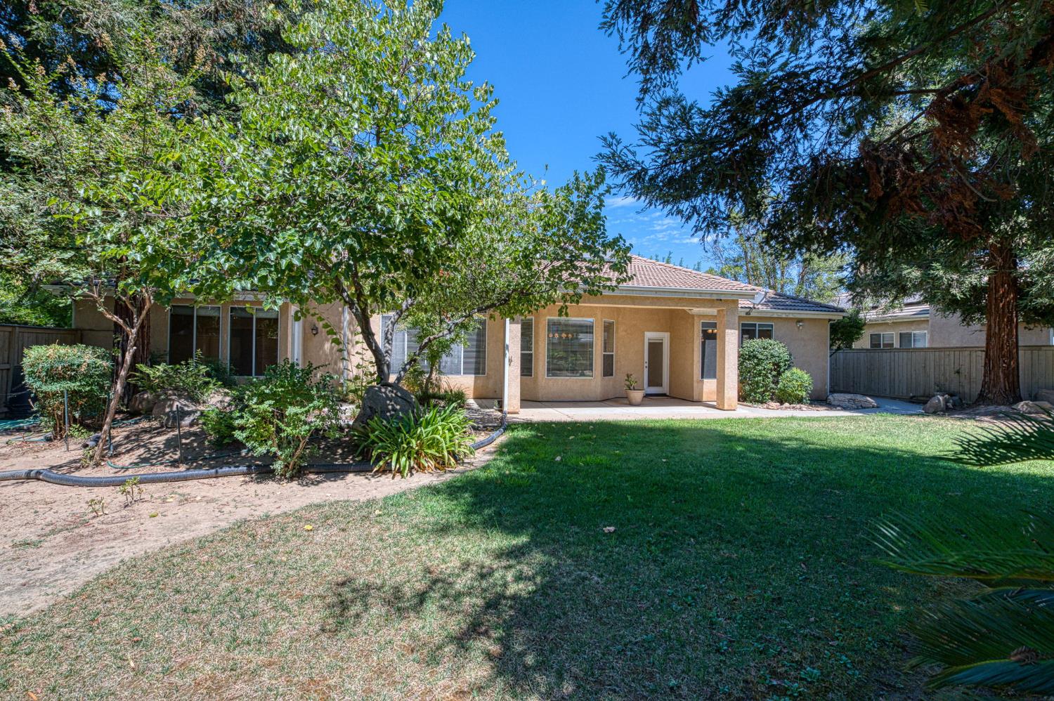 524 W Muncie, Clovis, CA 93619