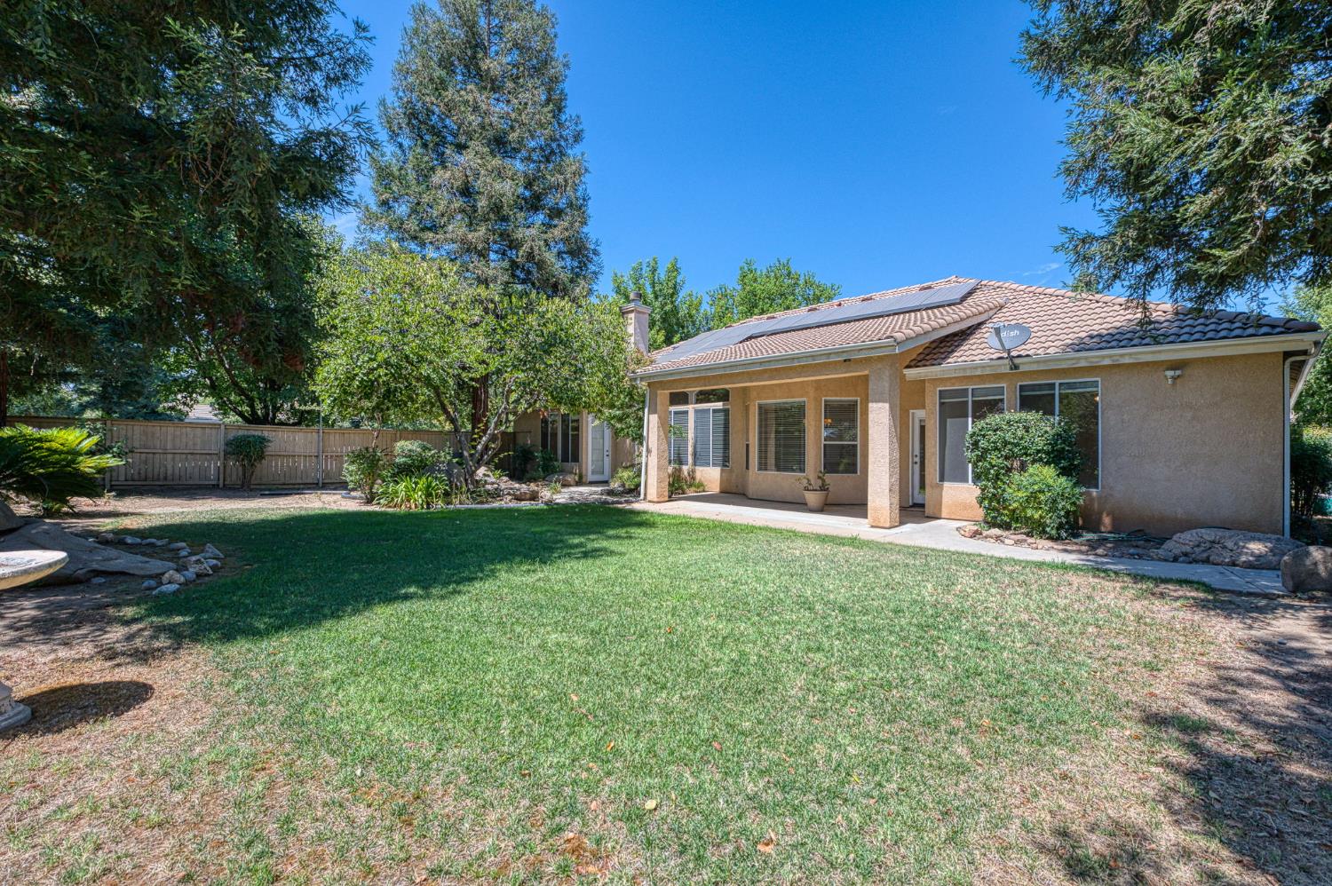 524 W Muncie, Clovis, CA 93619